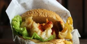 Fish’n chips burger alla parika affumicata